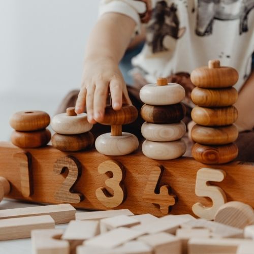 Montessori’den İlham Alan Evde Yapılabilecek Matematik Etkinlikleri