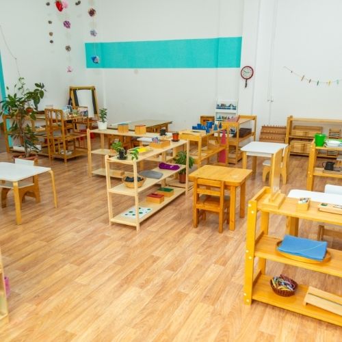 MONTESSORİ TARZINDA ALAN DÜZENLEMELERİ